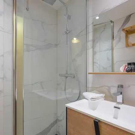 Apartman Charming Flat Right In The Centre *